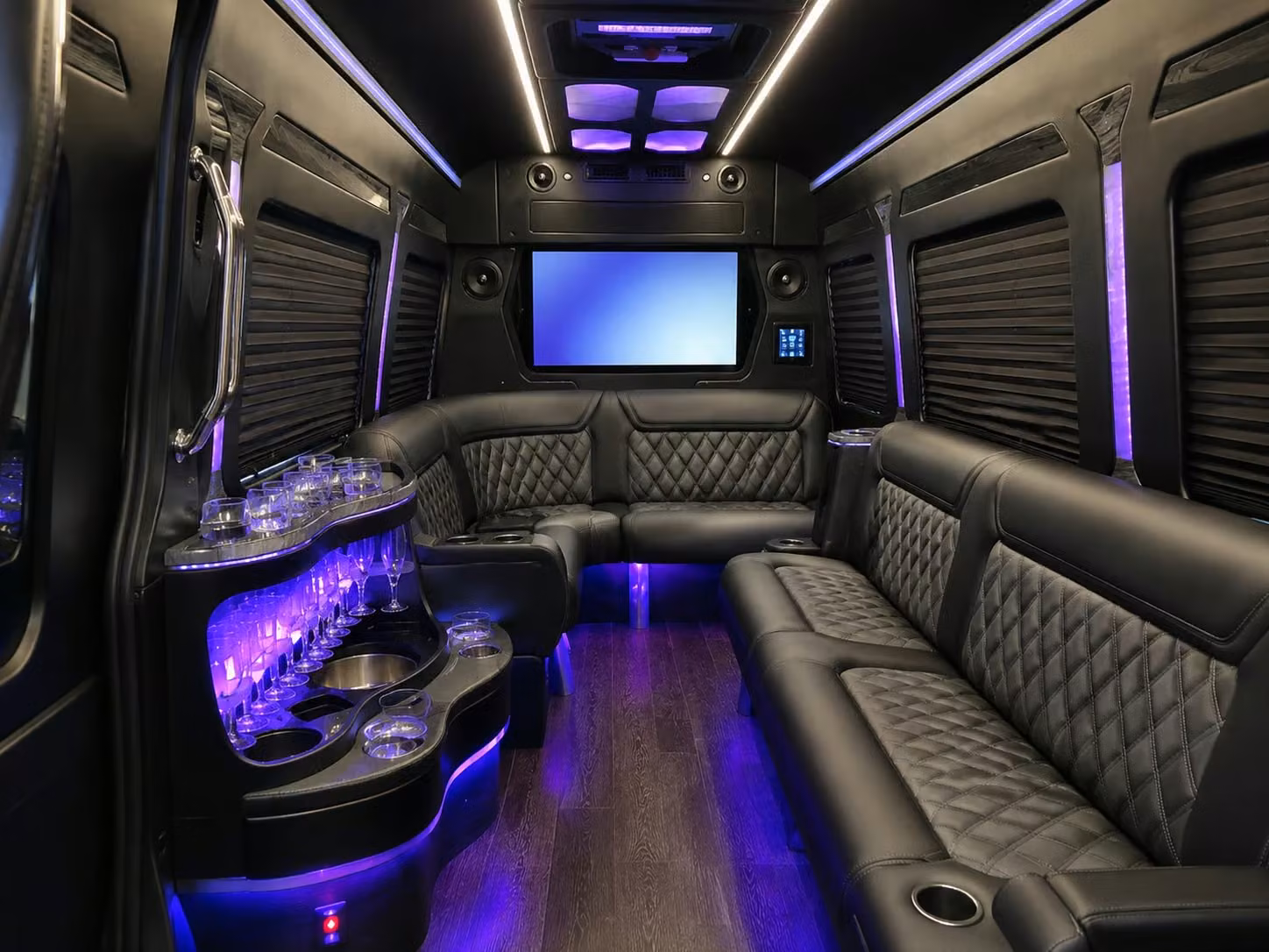 ocalacharterbuscompany com will help you book prom limos and sprinter vans in ocala too