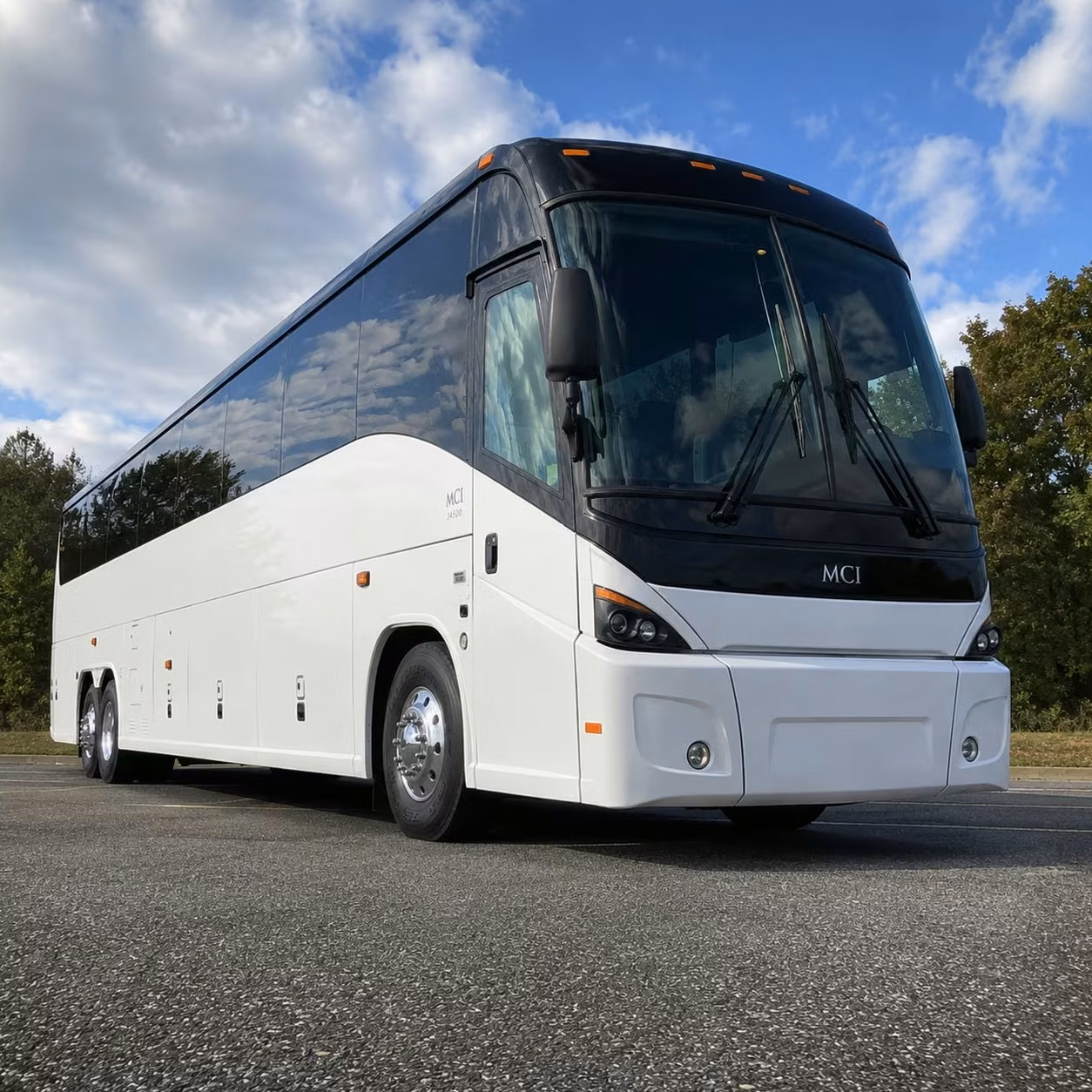shuttle buses for distribution centers and manufacturing facilities along ocala s i 75 corridor